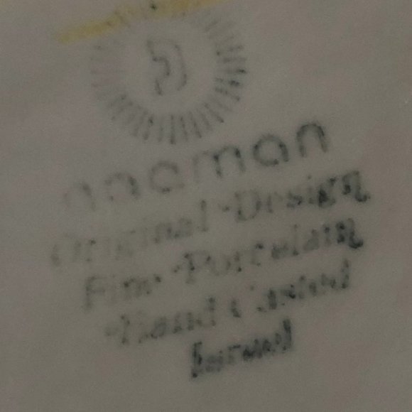 Naaman  White Bisque Porcelain Vase Vintage - Picture 6 of 6